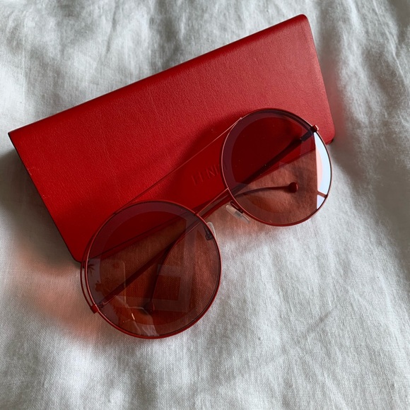 Fendi Accessories - Like New Never Worn Fendi Fendirama Sunglasses Red